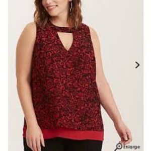 NWOT 2X Torrid Georgette Mock Neck Red & Black Sleeveless Blouse